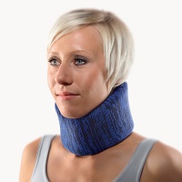 BORT Cervicalst.9 cm Eco blau/schwarz - 1St